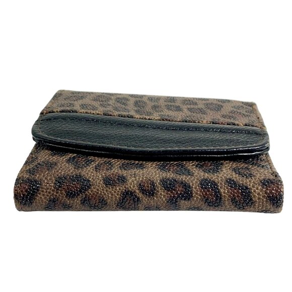 Buxton Leopard Print Faux Leather Womens Compact Tri-Fold Wallet - Picture 4 of 11